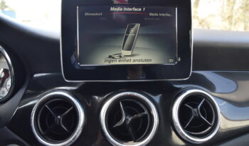 Mercedes-Benz CLA 180 7G-DCT Euro 6 B-Kamera Navi Auto Svensksåld-15 full