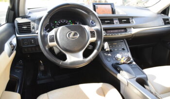 Lexus CT 200h 1.8 CVT Executive Euro 5 Skinn Navi Svensksåld-11 full