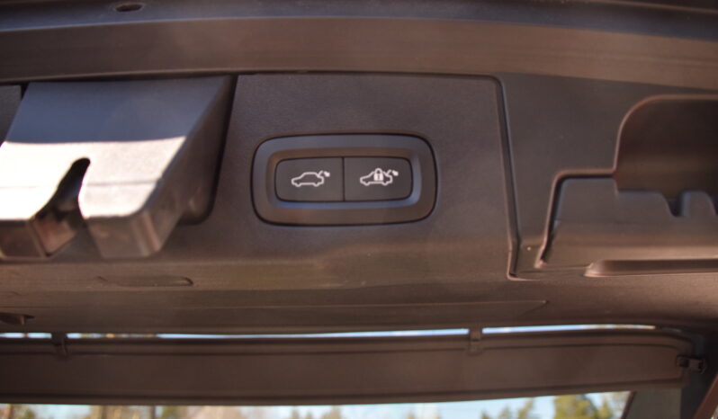 Volvo XC60 D4 AWD Geartronic Advanced Momentum Skinn Euro 6 Svensksåld-18 full