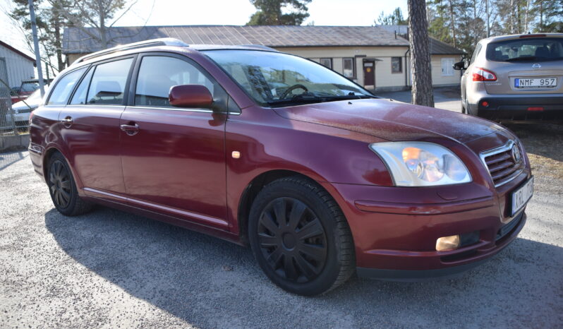 Toyota Avensis Kombi 2.0 D-4 VVT-i Auto Kamkedja Värmare Svensksåld-06 full