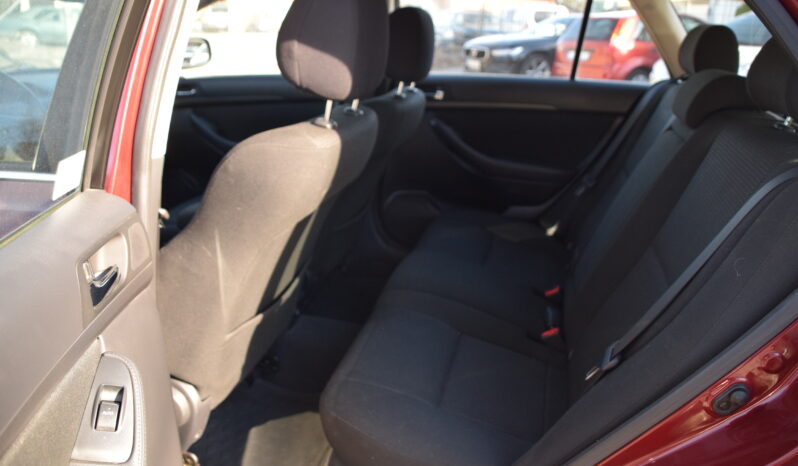 Toyota Avensis Kombi 2.0 D-4 VVT-i Auto Kamkedja Värmare Svensksåld-06 full
