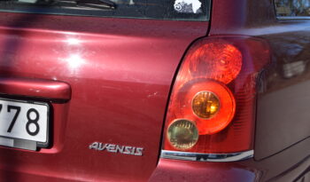Toyota Avensis Kombi 2.0 D-4 VVT-i Auto Kamkedja Värmare Svensksåld-06 full
