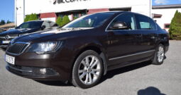 Skoda Superb 2.0 TDI Elegance Euro 5 D_Värmare Auto Svensksåld-15