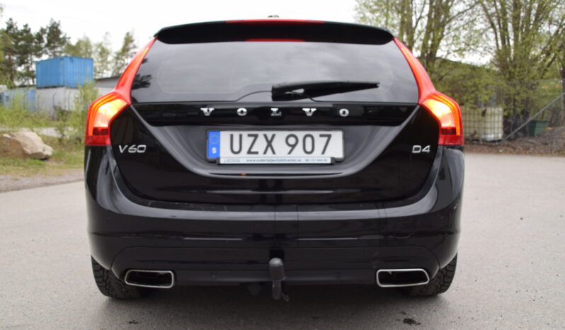 Volvo V60 D4 Geartronic Summum Euro 6 Taklucka Navi Svensksåld-16 full