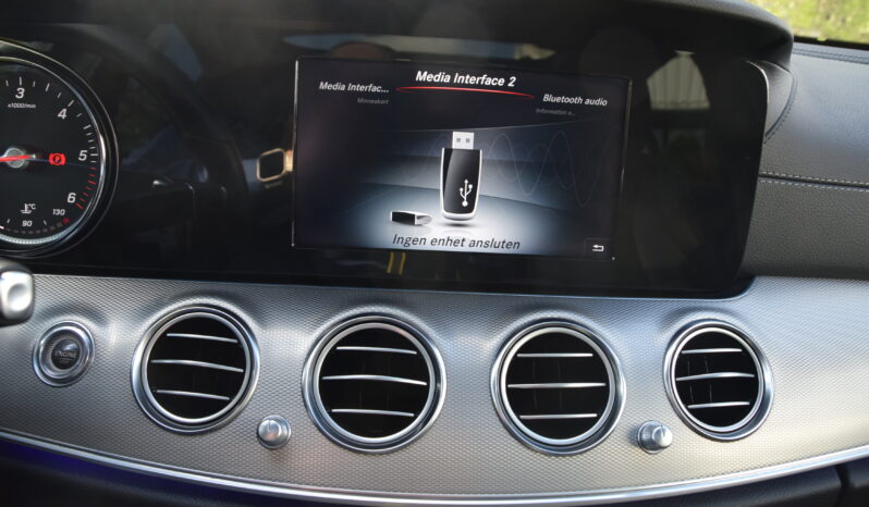 Mercedes-Benz E 220 d 9G-Tronic AMG Line Panorama Euro 6 Svensksåld-17 full