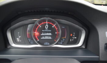 Volvo V60 D4 Geartronic Summum Euro 6 Taklucka Navi Svensksåld-16 full