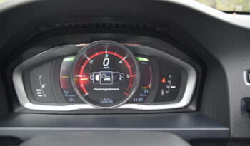Volvo V60 D4 Geartronic Summum Euro 6 Taklucka Navi Svensksåld-16 full