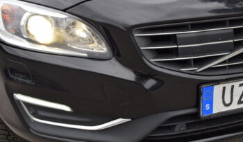 Volvo V60 D4 Geartronic Summum Euro 6 Taklucka Navi Svensksåld-16 full