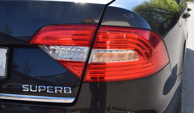 Skoda Superb 2.0 TDI Elegance Euro 5 D_Värmare Auto Svensksåld-15 full