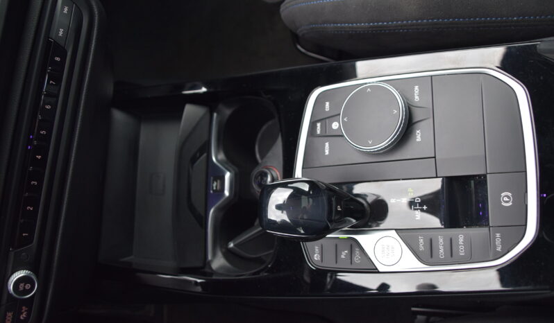 BMW 218 i Gran Coupé DCT M Sport Euro 6 Panorama Svensksåld-21 full