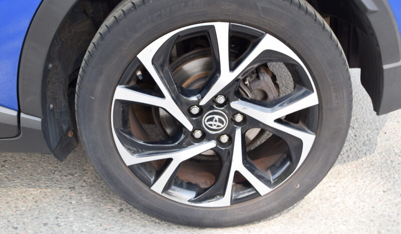Toyota C-HR 1,8Hybrid CVT Style Euro 6 Backkamera Svensksåld-17 full