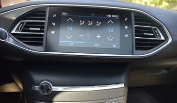 Peugeot 308 1.5 BlueHDi 130 EAT GT-Line Euro 6 Panorama Auto Svensksåld-19 full